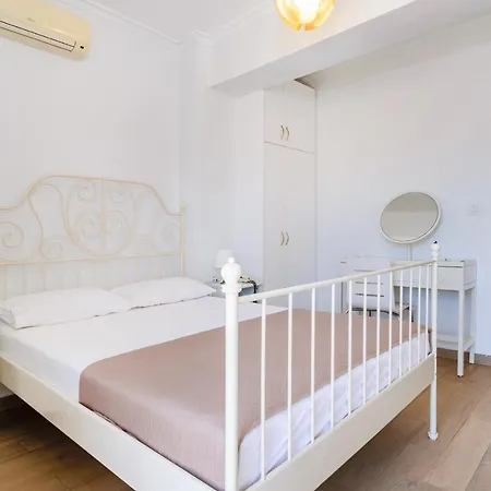 Hotel Archontiki 3*